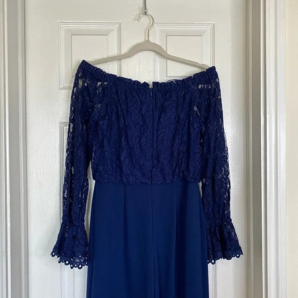 ADRIANNA PAPELL Off Shoulder Crepe Jumpsuit With Lace Bodice Navy Blue Size 2 - Picture 8 of 10